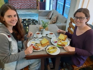 Free daily continental breakfast