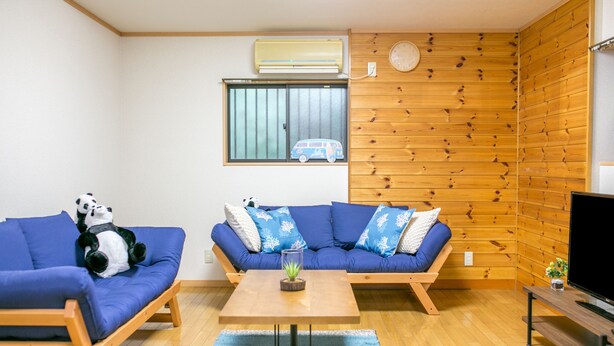 独立别墅 (Private Vacation Home) | 起居区