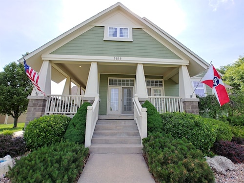 Stepless Entry, EV Charger, No Pet Fee, Garage 7+ Car Parking, Bikes & Paths