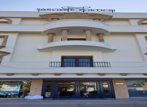 Fachada da propriedade