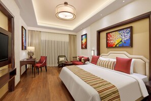 In-room safe, desk, blackout drapes, soundproofing - Sarovar Portico Dehradun (Dehradun)