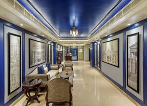 Sala de estar en el lobby