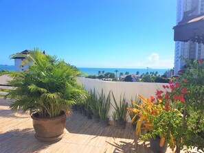 Apartment | Balcony - Fantastic 2 bed With Huge Balcony & sea Views (Pattaya)