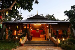 Se sirven desayunos y almuerzos, cocina local