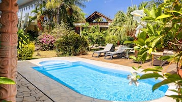 Alberca al aire libre