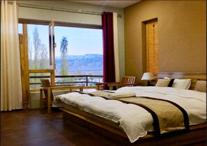 Superior Double Room | Desk, free WiFi, bed sheets - TIH Welkin High (Leh)