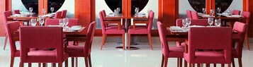 Café da manhã, almoço e jantar