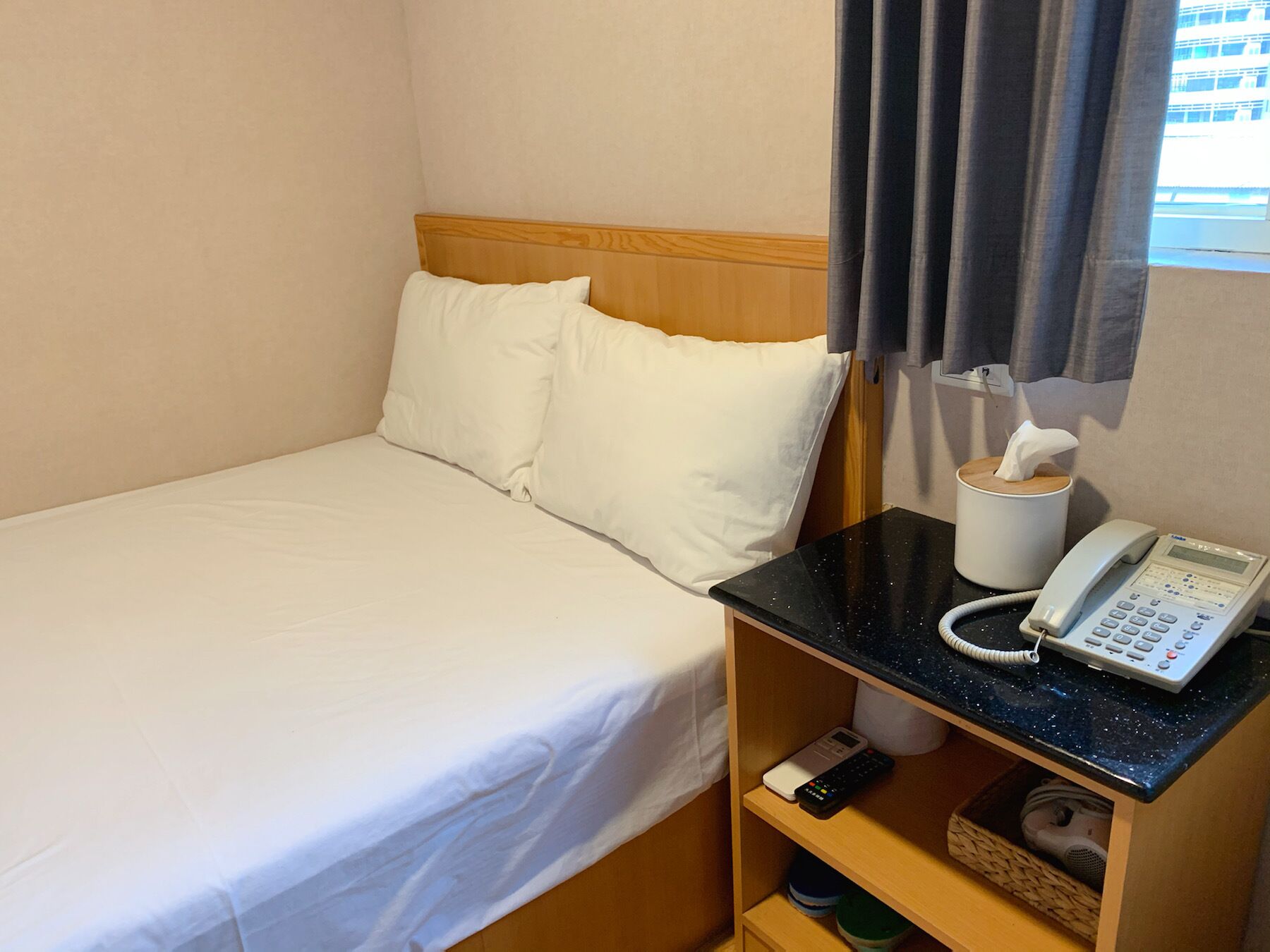 standard double room | blackout curtains, free wifi, bed sheets