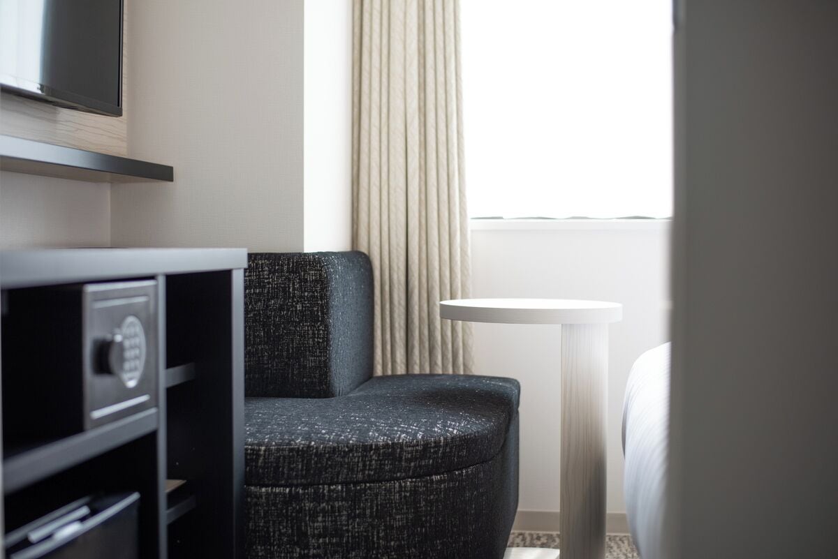 moderate small double room | 1 bedroom, in-room safe, iron/ironing board, free wifi