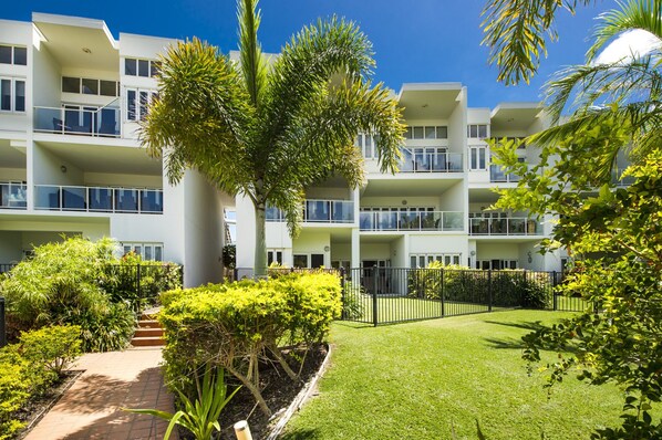 Front of property - Beachside Apartment 5 (Nelly Bay)