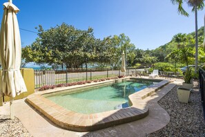 Outdoor pool - Champagne Apartment 1 (Arcadia)