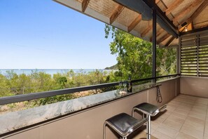 Property grounds - On The Beach (Horseshoe Bay)