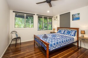 1 bedroom, iron/ironing board, free WiFi, bed sheets - Sail Rock Apartment 1 (Picnic Bay)