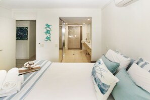 Departamento, 2 habitaciones | 2 habitaciones, tabla de planchar con plancha y ropa de cama 