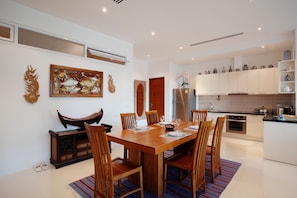 Premium Penthouse, 3 Bedrooms, Private Pool | In-room dining