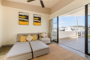 Living area - Townhouse Near Bangtao Beach (Choeng Thale)