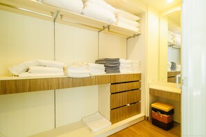 Family House, 3 Bedrooms | Room amenity - Elata House in Laguna with 3 Bedrooms (Choeng Thale)