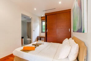 Deluxe House, 1 Bedroom | 1 bilik tidur, langsir/tirai gelap terus, Wi-fi percuma, cadar katil