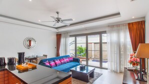 Deluxe House, 1 Bedroom | Living area | Smart TV