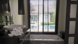 Exclusive-Villa, 3 Schlafzimmer, eigener Pool | Komfortbadewanne
