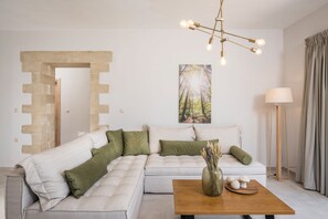 Villa (Ariadne) | Eigene Küche | Großer Kühlschrank, Mikrowelle, Ofen, Herdplatte