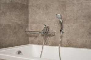 Villa (Ariadne) | Bathroom | Hair dryer, towels