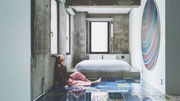 1 bedroom, premium bedding, down comforters, pillowtop beds