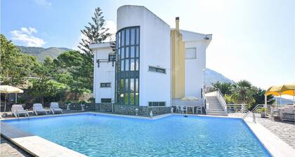 Gemütliches freistehendes Ferienhaus mit privatem Pool in Praia a Mare in der Provinz Cosenza, einem