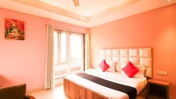 Individually decorated, individually furnished, desk, laptop workspace