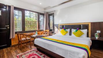 Economy kamer | Een bureau, geluiddichte muren, gratis wifi, beddengoed