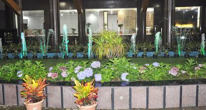 Waii International Hotel
