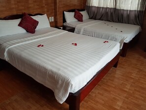 Living area - Hue Five Seasons Hotel (Hue)