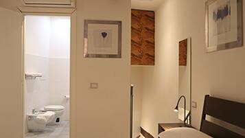 1 Schlafzimmer, Zimmersafe, Schreibtisch, kostenloses WLAN