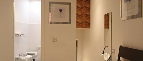 1 Schlafzimmer, Zimmersafe, Schreibtisch, kostenloses WLAN