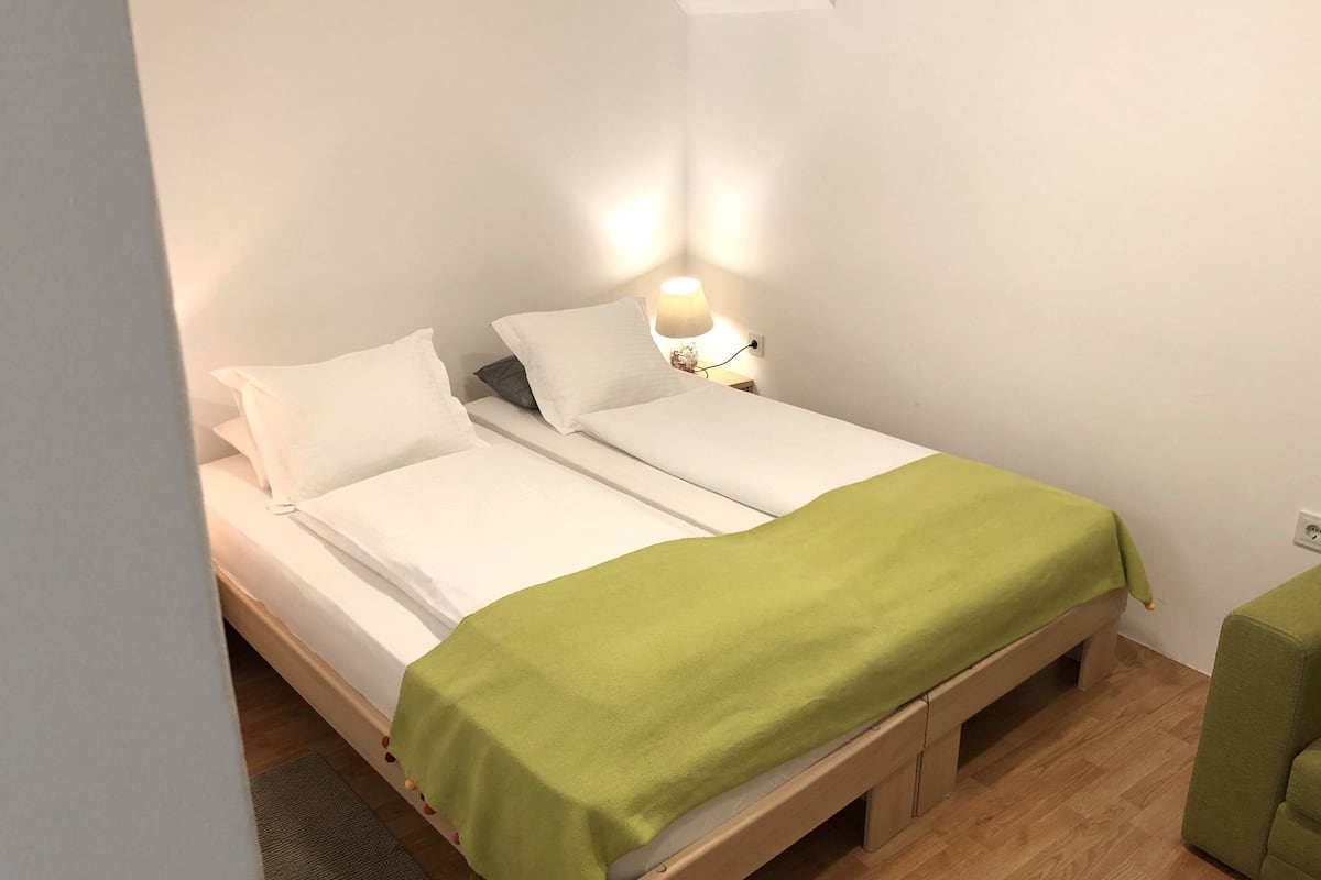 Studio Ville, non-fumeurs, cuisine | 1 chambre, rideaux occultants, Wi-Fi gratuit, draps fournis