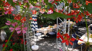 Restauration en plein air