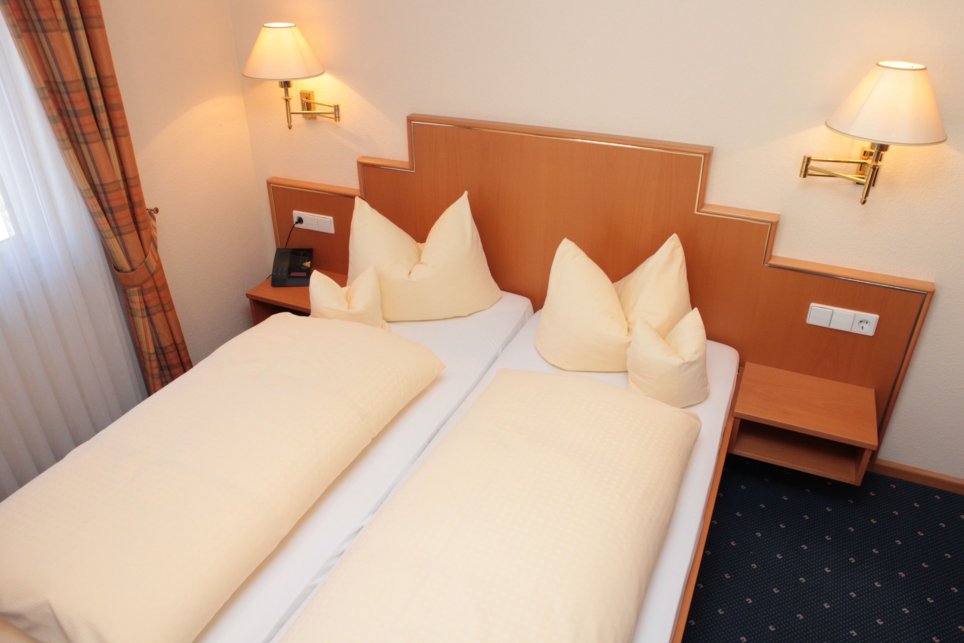 superior double room | 1 bedroom, desk, iron/ironing board, free wifi