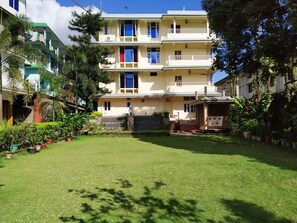 Mặt tiền nơi lưu trú