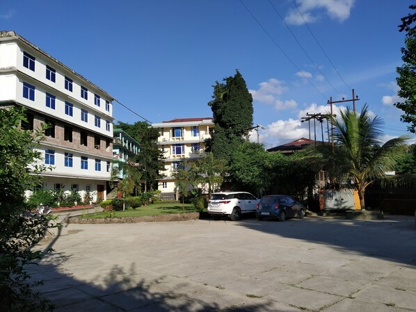 Front of property - Hotel SC Grand (Papumpare)