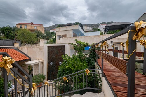 VILLA LUCIANA RESIDENCE - Luxury Estate with 2 pools and Spa near Dubrovnik