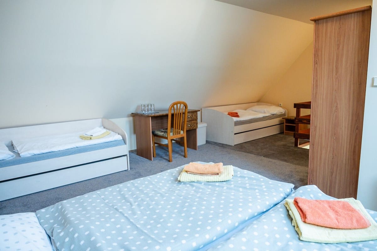 Suite familiar (mezonet) | 2 habitaciones, cortinas blackout, wifi gratis y ropa de cama