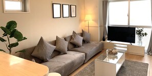 Interior detail - Allstay Chibana (Okinawa)