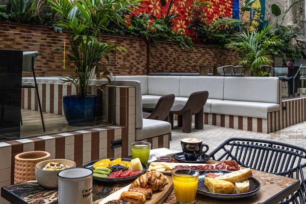 Daily buffet breakfast for a fee
