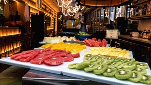 Daily buffet breakfast (EUR 19 per person) - Smartr Madrid Gran Vía Apartments (Madrid)