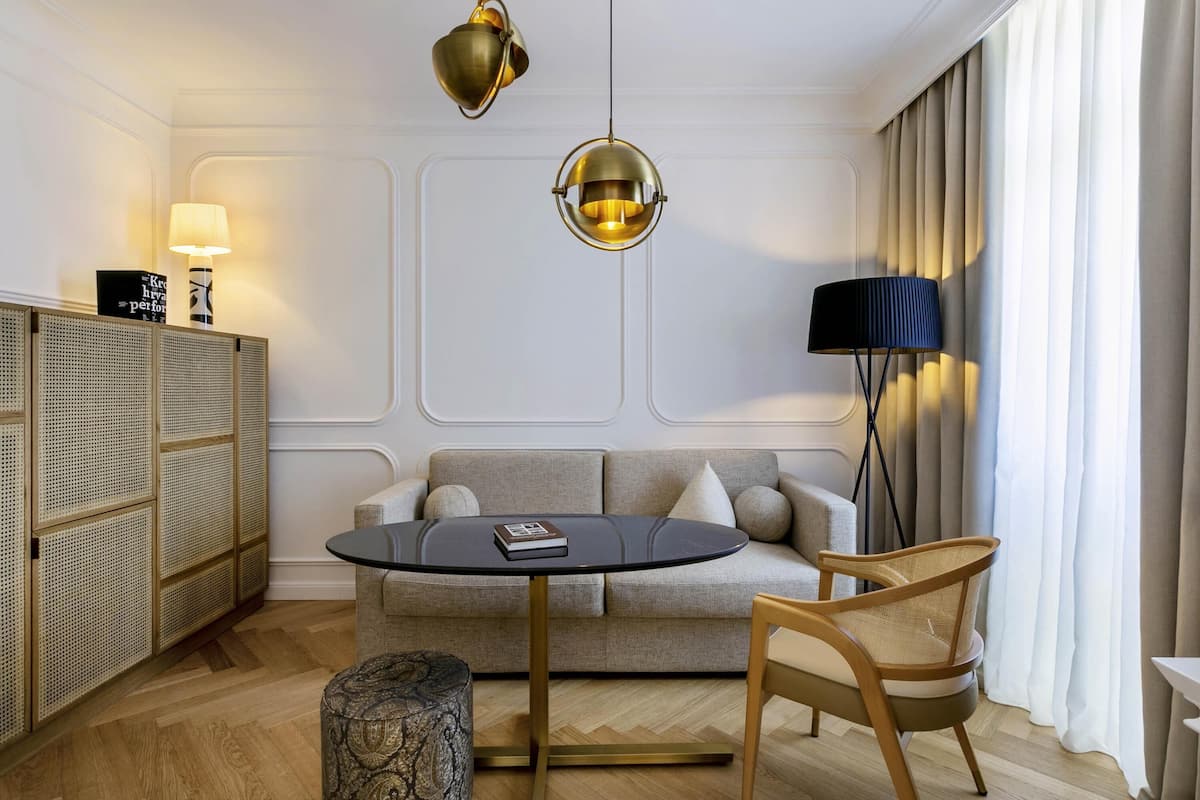 Junior Suite, 1 Double Bed | 1 bedroom, Egyptian cotton sheets, premium bedding, down comforters