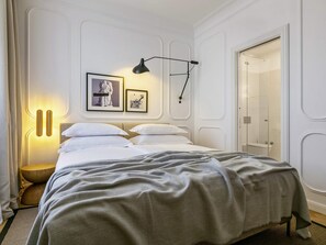 Superior Room, 1 Double Bed | Egyptian cotton sheets, premium bedding, down comforters, pillowtop beds - Heritage Hotel Fermai (Split)