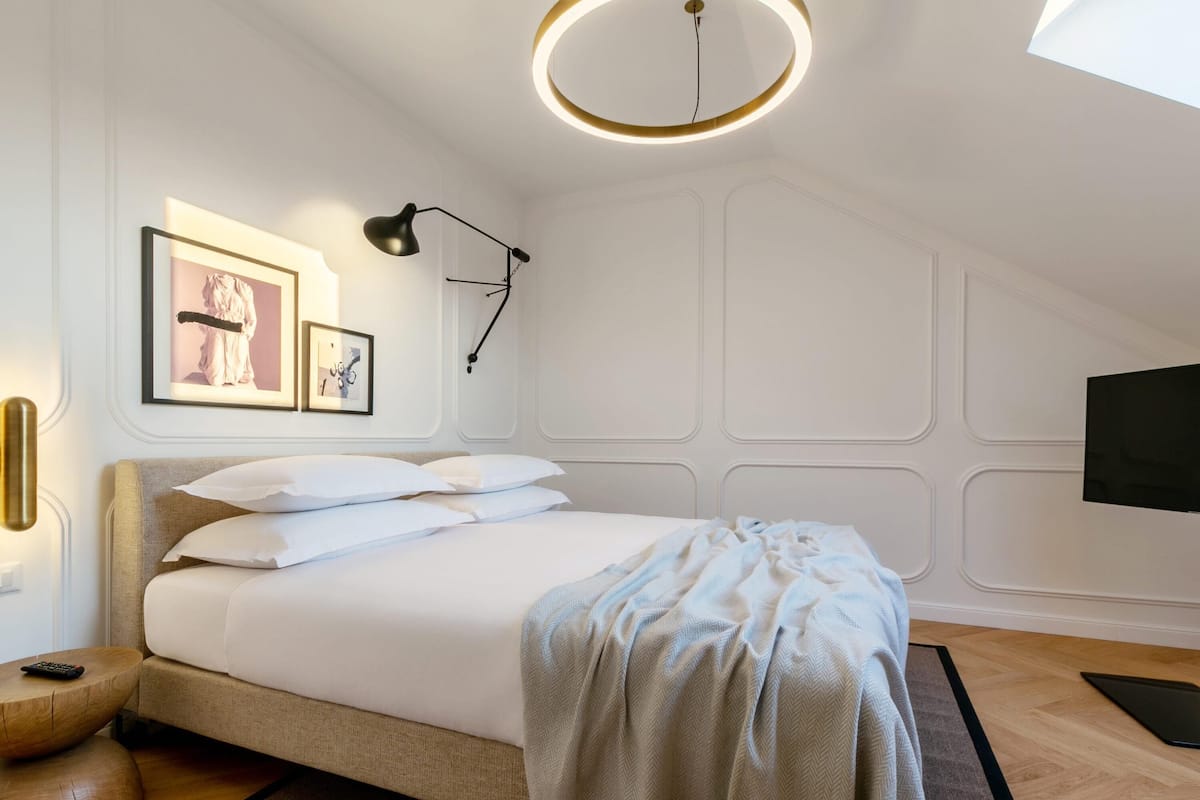 Loft, 1 Double Bed | Egyptian cotton sheets, premium bedding, down comforters, pillowtop beds