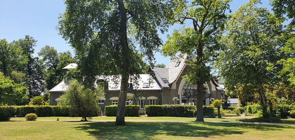 Extérieur