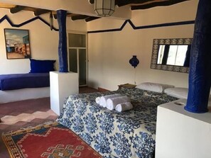 Cortinas opacas, cunas gratuitas, camas supletorias y ropa de cama