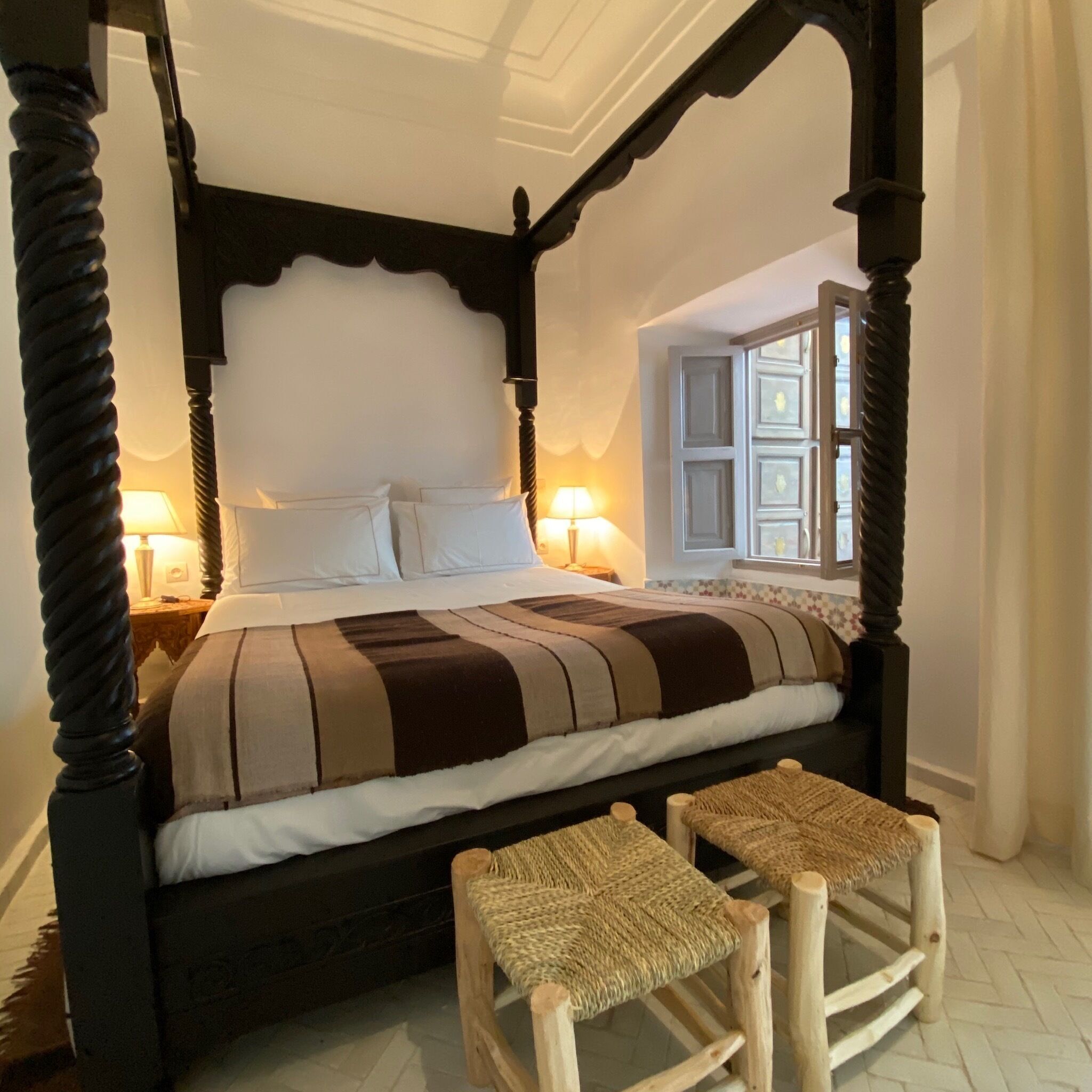 Ropa de cama de alta calidad, caja fuerte, decoración individual